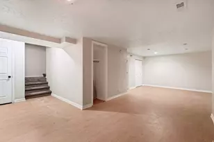 8188 S Clover Spring Ln E, Salt Lake City, UT 84121 - Photo 20