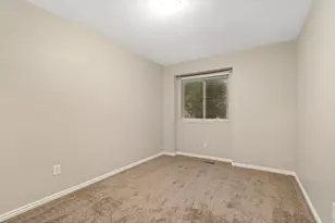 8188 S Clover Spring Ln E, Salt Lake City, UT 84121 - Photo 18