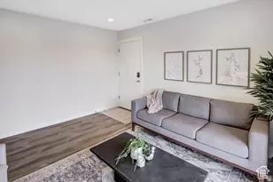 7208 S Station Creek Way, Cottonwood Heights, UT 84047 - Photo 4