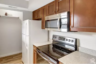 7208 S Station Creek Way #4E, Cottonwood Heights, UT 84047 - Photo 8