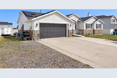 4728 W Travis Ln, West Jordan, UT 84088 - Photo 2