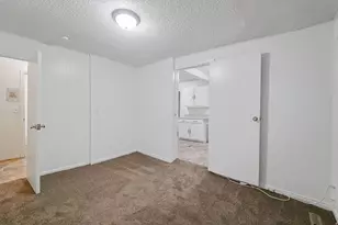 10689 S 2200 W, South Jordan, UT 84095 - Photo 10