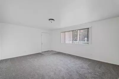 10689 S 2200 W, South Jordan, UT 84095 - Photo 4