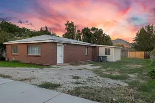 10689 S 2200 W, South Jordan, UT 84095 - Photo 2