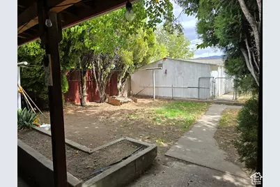 116 N 3rd St N, Tooele, UT 84074 - Photo 32