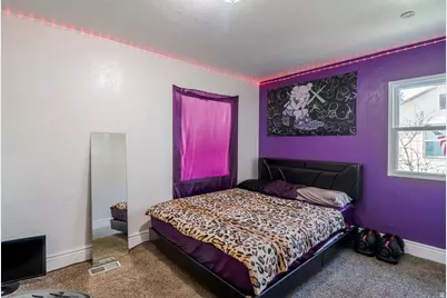 490 N Parkway Ave E, Tooele, UT 84074 - Photo 4