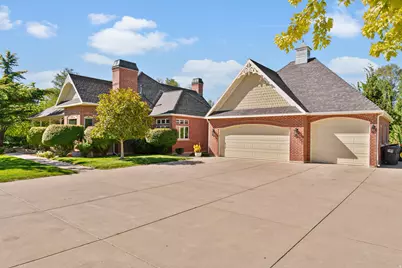 1818 S Blooming Grove Ln, Kaysville, UT 84037 - Photo 2