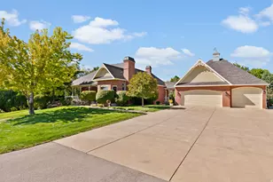 1818 S Blooming Grv Ln, Kaysville, UT 84037 - Photo 8