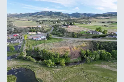 3025 N Morgan Valley Dr, Centerville, UT 84050 - Photo 4