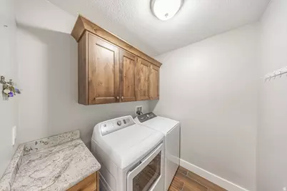 1693 N 690 W, West Bountiful, UT 84087 - Photo 8