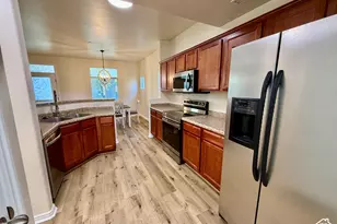 11432 S Oakmond Rd W, South Jordan, UT 84009 - Photo 10