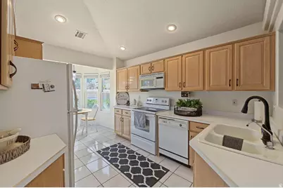 2050 S 1400 E #2, Saint George, UT 84790 - Photo 4