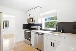 1199 E 2700 S, Salt Lake City, UT 84106 - Photo 8