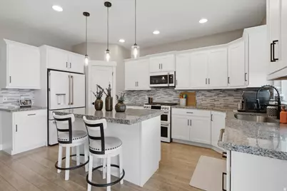 193 E Water Ln, Vineyard, UT 84059 - Photo 10