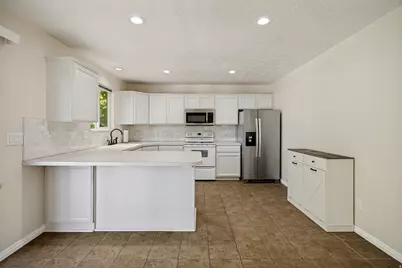 4023 S 700 W, Riverdale, UT 84405 - Photo 8