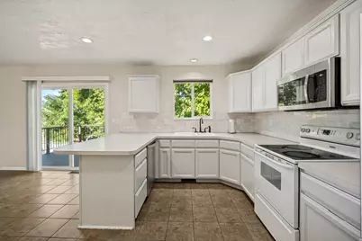 4023 S 700 W, Riverdale, UT 84405 - Photo 10