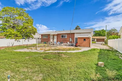 9950 S Barium Ln, Sandy, UT 84094 - Photo 32