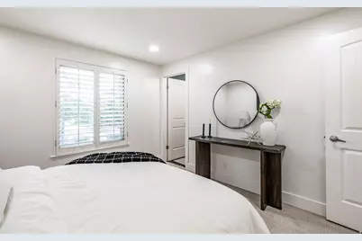 8505 S Kings Cove Dr E, Salt Lake City, UT 84121 - Photo 16