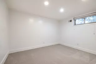 8505 S Kings Cove Dr E, Salt Lake City, UT 84121 - Photo 22