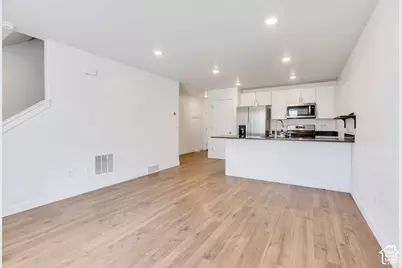 3892 S Buckland Dr W, Magna, UT 84044 - Photo 6