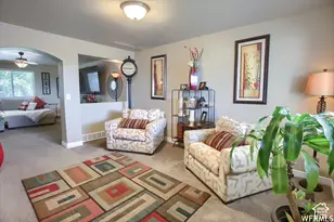 644 N Stonne Ln, Kaysville, UT 84037 - Photo 2