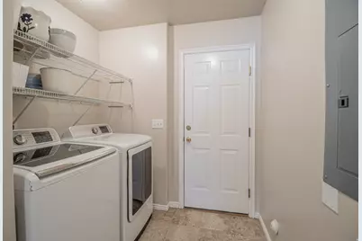 4623 S Blossom, Roy, UT 84067 - Photo 12