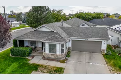 4623 S Blossom, Roy, UT 84067 - Photo 4