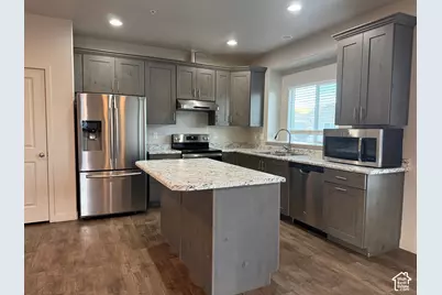 5377 W Simmons Peak Pl, Herriman, UT 84096 - Photo 4