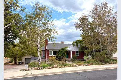 698 W 3800 S, Bountiful, UT 84010 - Photo 2