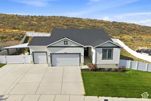 7559 N Riva Ridge Rd, Eagle Mountain, UT 84005 - Photo 2