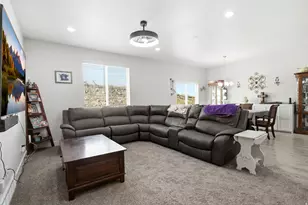 7559 N Riva Ridge Rd, Eagle Mountain, UT 84005 - Photo 10