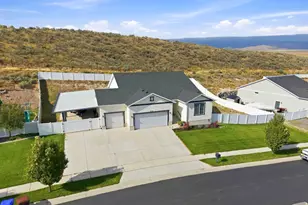 7559 N Riva Ridge Rd, Eagle Mountain, UT 84005 - Photo 18