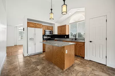 722 W 2175 N, Layton, UT 84041 - Photo 10