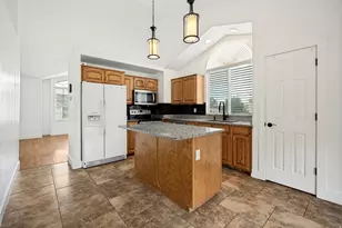722 W 2175 N, Layton, UT 84041 - Photo 10