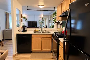 139 W Blisswood Circle, Midvale, UT 84047 - Photo 8