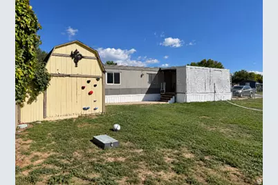139 W Blisswood Cir, Midvale, UT 84047 - Photo 38