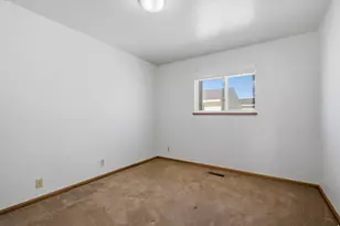 90 Center St, Meadow, UT 84644 - Photo 16