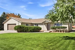 90 Center St, Meadow, UT 84644 - Photo 4