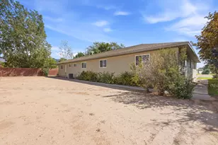 90 Center St, Meadow, UT 84644 - Photo 22