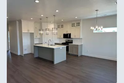 143 N 1275 W #113, Layton, UT 84041 - Photo 6