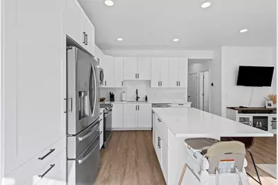 2410 S Black Village Ct W, West Valley, UT 84119 - Photo 8