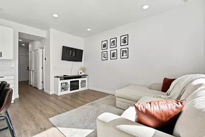 2410 S Black Village Ct W, West Valley, UT 84119 - Photo 12
