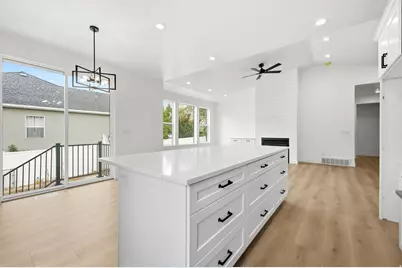 489 E 7800 S, Midvale, UT 84047 - Photo 12