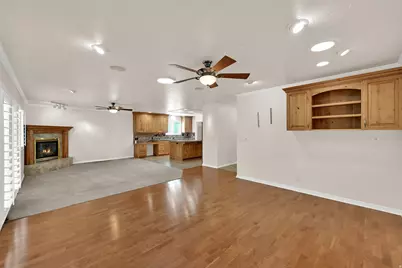 346 N 360 E, Orem, UT 84057 - Photo 12