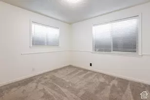 533 W Valley Dr N, Centerville, UT 84014 - Photo 24