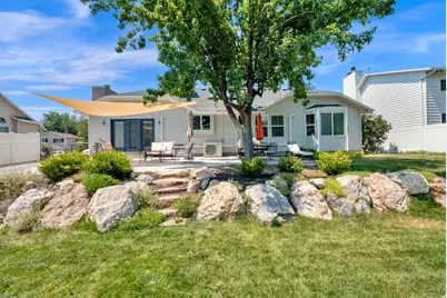 533 W Valley Dr N, Centerville, UT 84014 - Photo 6