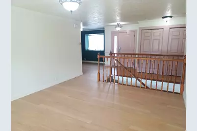 533 W Valley Dr N, Centerville, UT 84014 - Photo 12