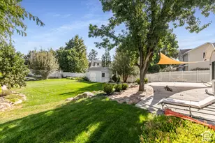 533 W Valley Dr N, Centerville, UT 84014 - Photo 32