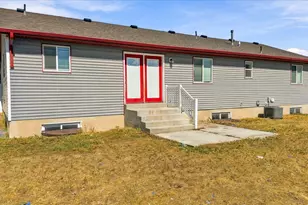 710 E 720 N, Smithfield, UT 84335 - Photo 40