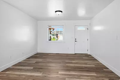 710 E 720 N, Smithfield, UT 84335 - Photo 2